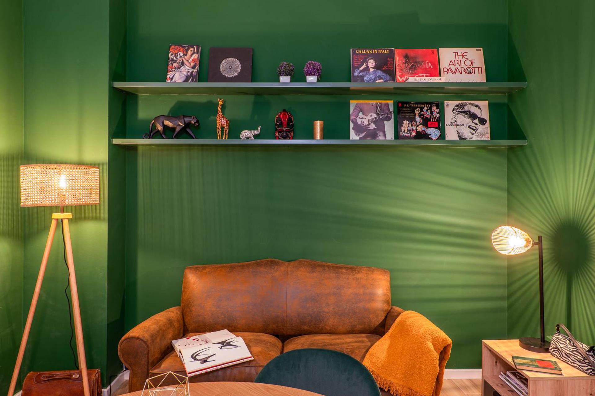 Elegant And Stylish Design In Brera Near The Metro Apartment